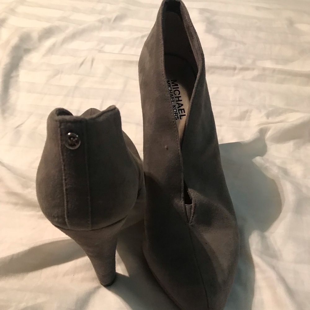Michael kors suede grey bootie